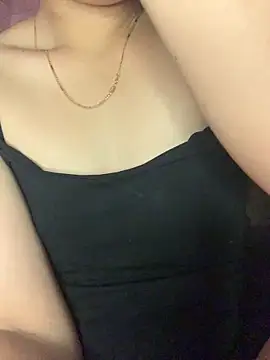Snapshot of Winnie-sexy chatting on 04/14/26, 10:05 Winnie-sexy online show from 04/14/26, 10:05