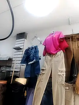 Snapshot of la_beba20 chatting on 01/08/26, 03:47 la beba20 online show from 01/08/26, 03:47