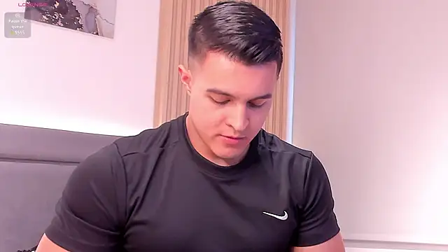 Snapshot of Mason_bennet chatting on 03/06/26, 08:27 Mason bennet online show from 03/06/26, 08:27