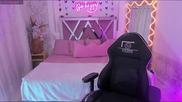 ISABELA TAY online show from 03/17/26, 11:35