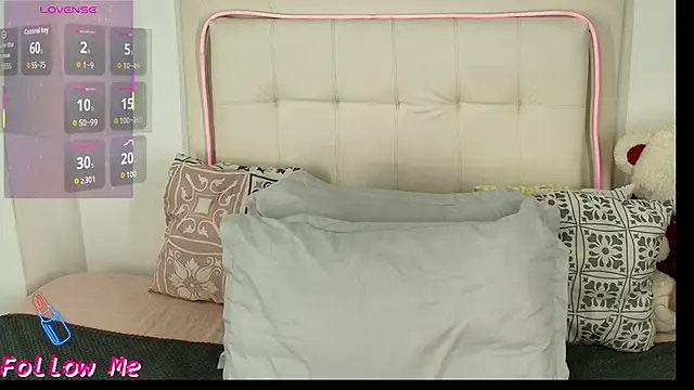 Daphne Hills online show from 02/27/26, 06:19