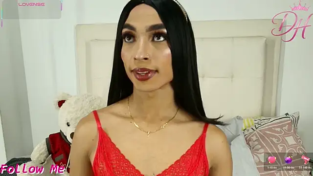 Snapshot of Daphne_Hills chatting on 03/30/26, 05:36 Daphne Hills online show from 03/30/26, 05:36