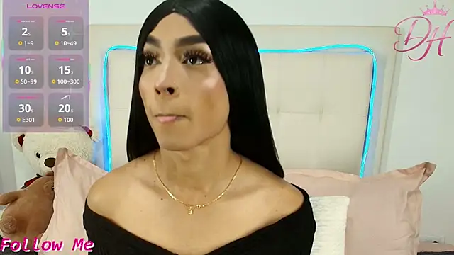 Snapshot of Daphne_Hills chatting on 04/07/26, 06:41 Daphne Hills online show from 04/07/26, 06:41