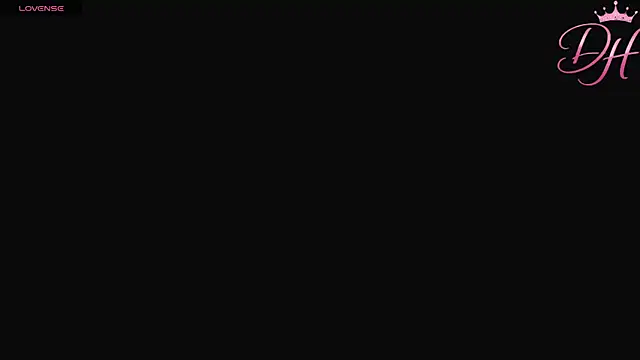 Snapshot of Daphne_Hills chatting on 06/25/26, 09:52 Daphne Hills online show from 06/25/26, 09:52