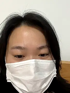 FAN-XIAOGUO online show from 11/26/25, 08:48