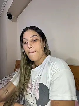 Snapshot of Anna_Bitch_Disgusting chatting on 11/13/25, 01:59 Anna Bitch Disgusting online show from 11/13/25, 01:59