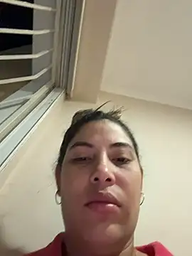 Snapshot of Anna_Bitch_Disgusting chatting on 12/02/25, 03:12 Anna Bitch Disgusting online show from 12/02/25, 03:12