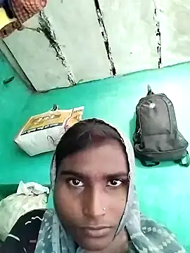 Big Lovexx online show from 12/04/25, 05:50