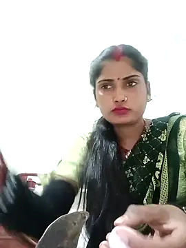 Pushpa hotty online show from 12/20/25, 02:40