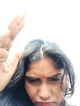 Pushpa hotty online show from 02/04/26, 04:29