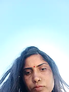 Pushpa hotty online show from 02/15/26, 02:52