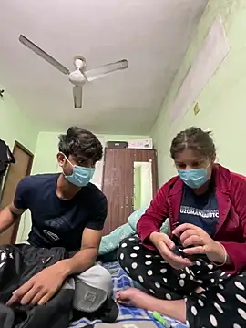 Cute hotzara online show from 12/23/25, 04:54