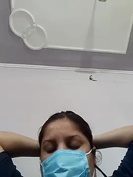 Cute hotzara online show from 05/09/26, 10:20