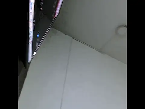 Snapshot of dantex9305 chatting on 12/01/25, 07:52 dantex9305 online show from 12/01/25, 07:52