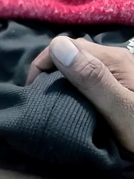 Snapshot of yourcharm4593 chatting on 11/26/25, 05:19 yourcharm4593 online show from 11/26/25, 05:19