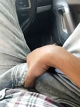 Snapshot of yourcharm4593 chatting on 12/14/25, 08:20 yourcharm4593 online show from 12/14/25, 08:20