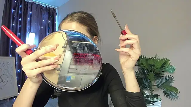 Aurora Glow21 online show from 02/17/26, 04:20