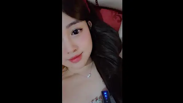 Snapshot of MiCandy-Lovee chatting on 03/16/26, 01:15 MiCandy-Lovee online show from 03/16/26, 01:15