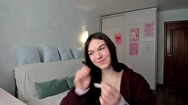 Snapshot of luna_lust_212 chatting on 04/12/26, 04:28 luna lust 212 online show from 04/12/26, 04:28