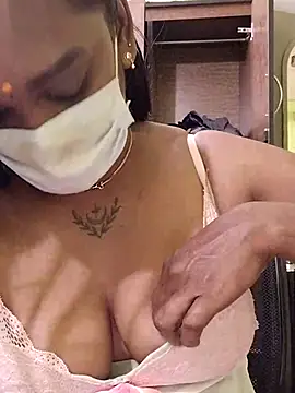 Snapshot of Dharshini98 chatting on 01/18/26, 11:30 Dharshini98 online show from 01/18/26, 11:30