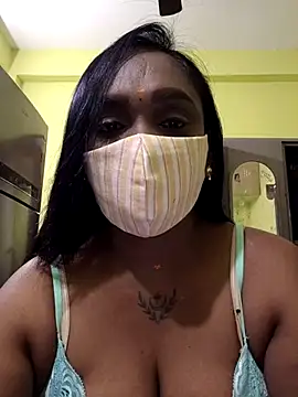 Snapshot of Dharshini98 chatting on 02/22/26, 05:22 Dharshini98 online show from 02/22/26, 05:22