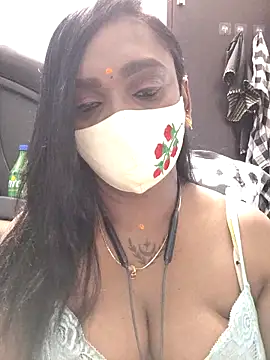 Snapshot of Dharshini98 chatting on 03/30/26, 07:59 Dharshini98 online show from 03/30/26, 07:59