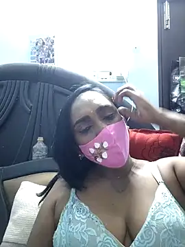 Snapshot of Dharshini98 chatting on 04/23/26, 03:03 Dharshini98 online show from 04/23/26, 03:03