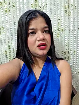 Snapshot of DIMPLE-GIRL88 chatting on 04/06/26, 07:20 DIMPLE-GIRL88 online show from 04/06/26, 07:20