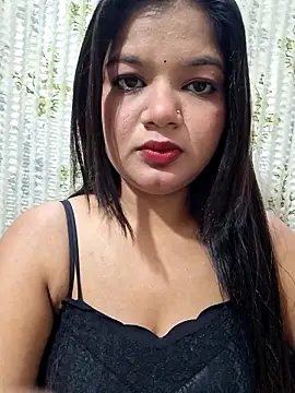 Snapshot of DIMPLE-GIRL88 chatting on 04/15/26, 04:58 DIMPLE-GIRL88 online show from 04/15/26, 04:58