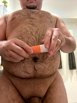 Snapshot of latina_w19 chatting on 11/19/25, 10:10 latina w19 online show from 11/19/25, 10:10