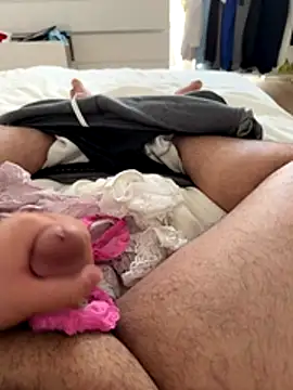 Snapshot of latina_w19 chatting on 11/22/25, 12:26 latina w19 online show from 11/22/25, 12:26