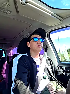 7milo online show from 02/20/26, 01:55