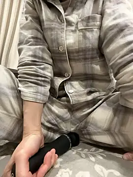 Snapshot of mayumichan13 chatting on 03/24/26, 08:47 mayumichan13 online show from 03/24/26, 08:47