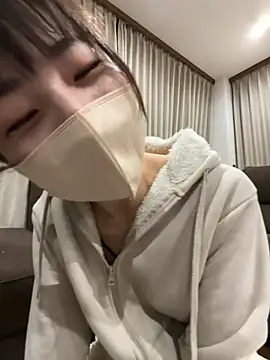 Snapshot of mayumichan13 chatting on 03/28/26, 08:19 mayumichan13 online show from 03/28/26, 08:19