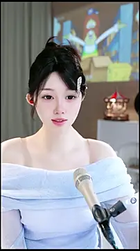 Snapshot of UUsweet chatting on 04/17/26, 05:43 UUsweet online show from 04/17/26, 05:43