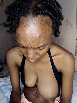 Beverlygurlx6 online show from 03/04/26, 08:37