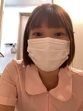 Snapshot of yun_cute chatting on 11/13/25, 06:45 yun cute online show from 11/13/25, 06:45