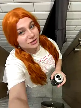 Outdoor Stefii online show from 11/13/25, 05:50