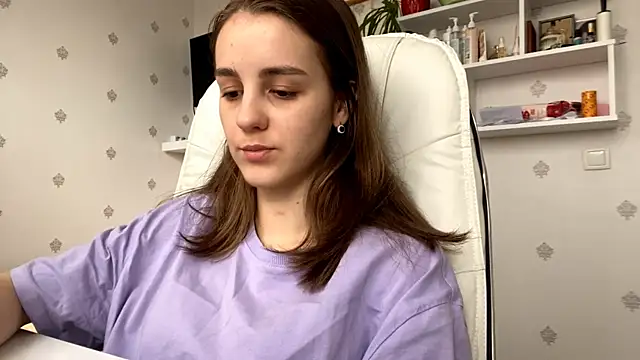 Snapshot of SweetieKatie chatting on 11/25/25, 10:26 SweetieKatie online show from 11/25/25, 10:26