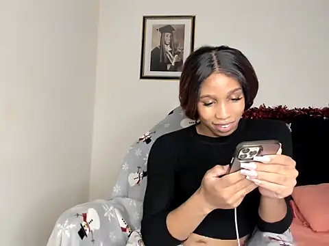 Weendolyn  online show from 12/23/25, 04:10