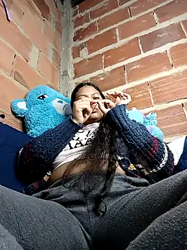 Snapshot of Sweet_Milk03 chatting on 11/28/25, 10:45 Sweet Milk03 online show from 11/28/25, 10:45