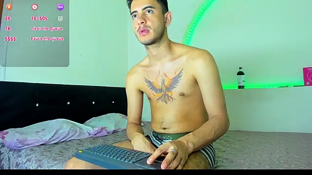 kaiborman00 online show from 01/08/26, 11:23