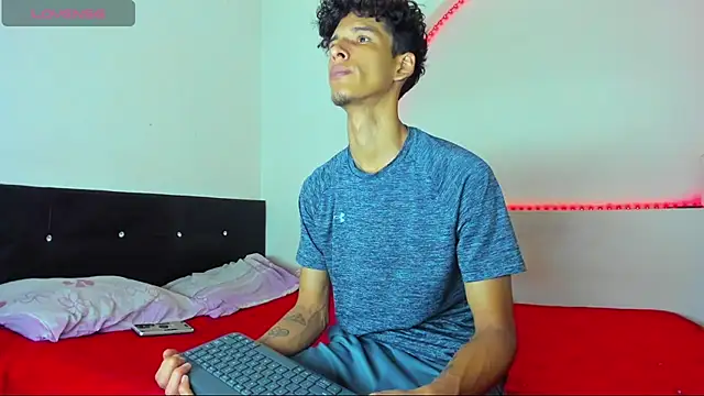 kaiborman00 online show from 03/14/26, 02:50