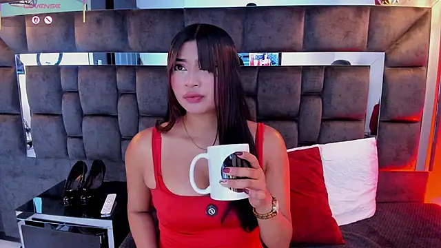 IssaJones  online show from 04/16/26, 08:20