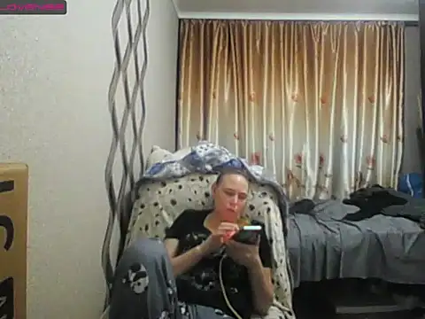 JenniDeep online show from 11/19/25, 05:57