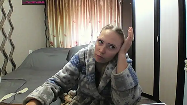 Snapshot of JenniDeep chatting on 05/25/26, 09:04 JenniDeep online show from 05/25/26, 09:04