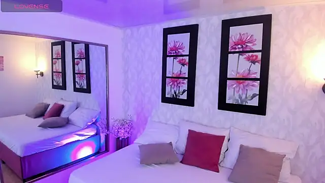 Snapshot of Martina_077 chatting on 11/29/25, 12:30 Martina 077 online show from 11/29/25, 12:30