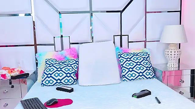 VeronicaSttar online show from 02/14/26, 12:24