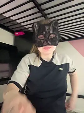 secretcouple 00 online show from 02/11/26, 08:19