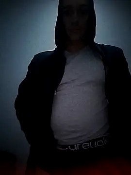 Snapshot of nicolssssssssss chatting on 11/30/25, 01:48 nicolssssssssss online show from 11/30/25, 01:48